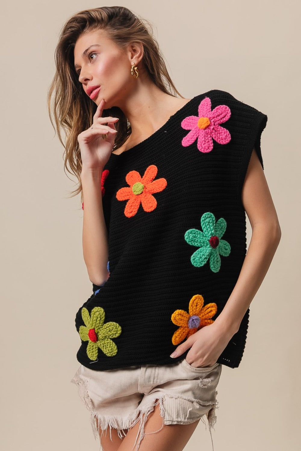 BiBi Flower Round Neck Cap Sleeve Knit Top in Black